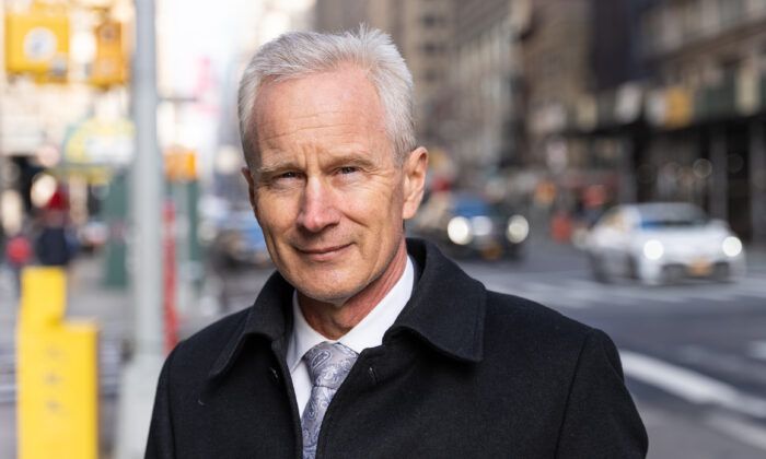 Dr. Peter McCullough 2021. december 24-én New Yorkban (Jack Wang/The Epoch Times)